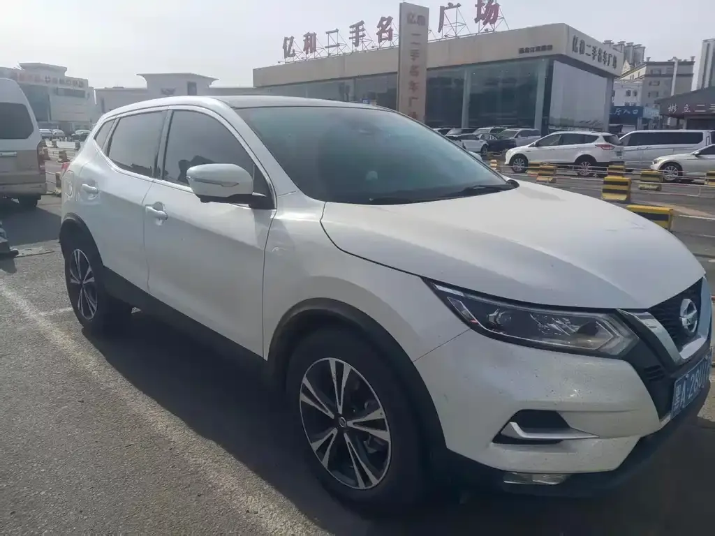 Nissan Qashqai 2021 из CN, фото 1