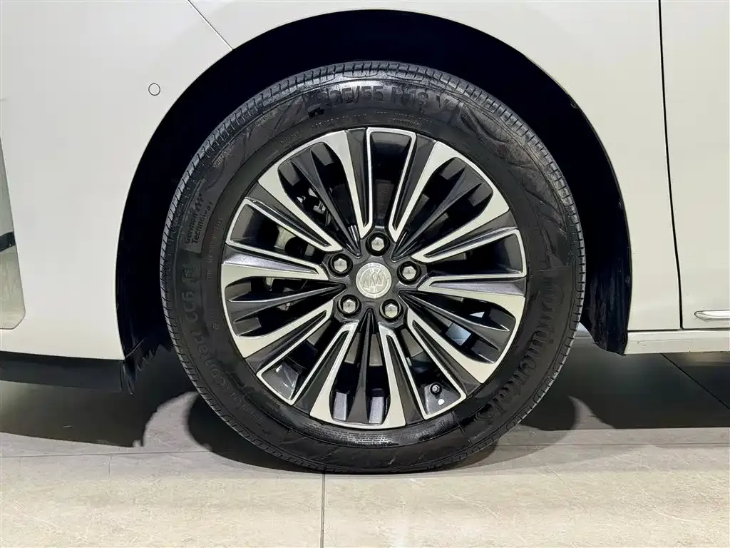 Buick GL8 2024 из CN, фото 10