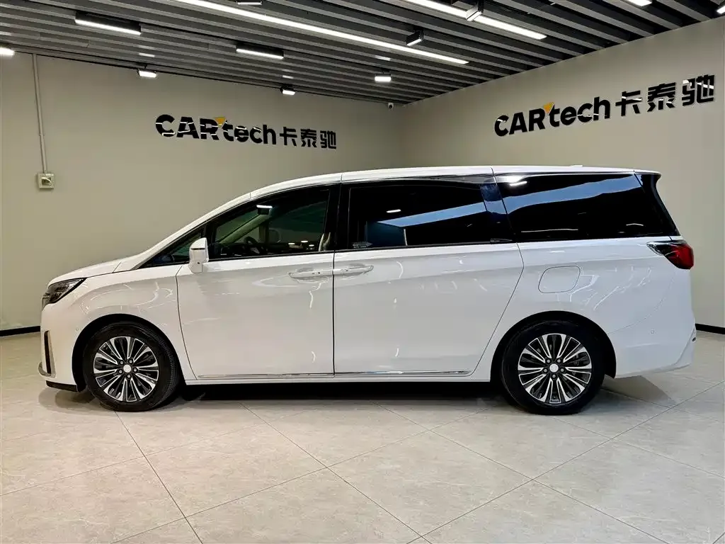Buick GL8 2024 из CN, фото 7