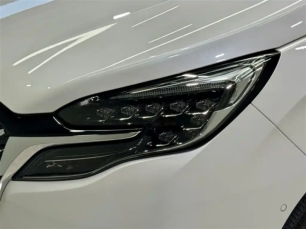 Buick GL8 2024 из CN, фото 8