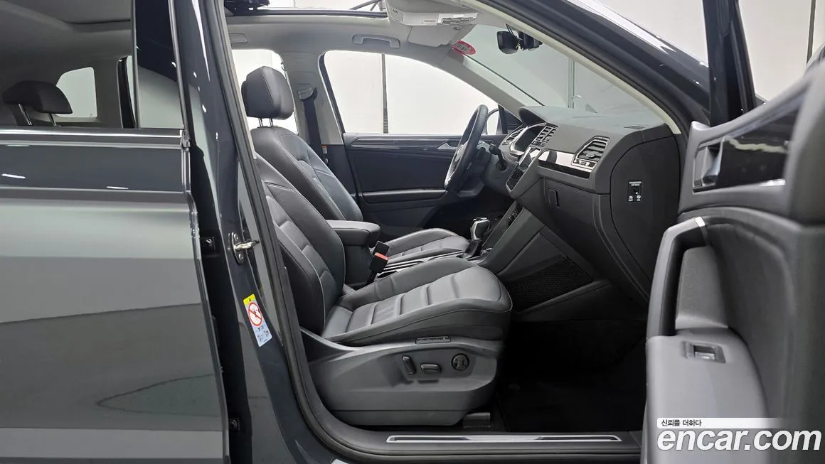 Volkswagen Tiguan 2022 из KR, фото 7