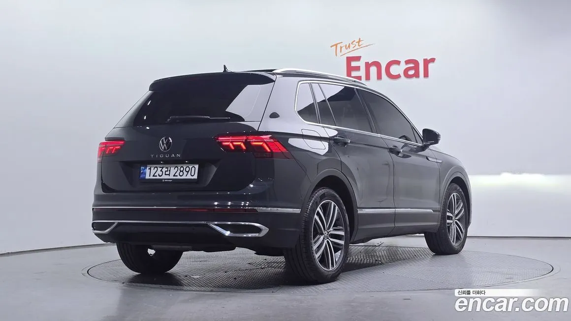 Volkswagen Tiguan 2022 из KR, фото 2