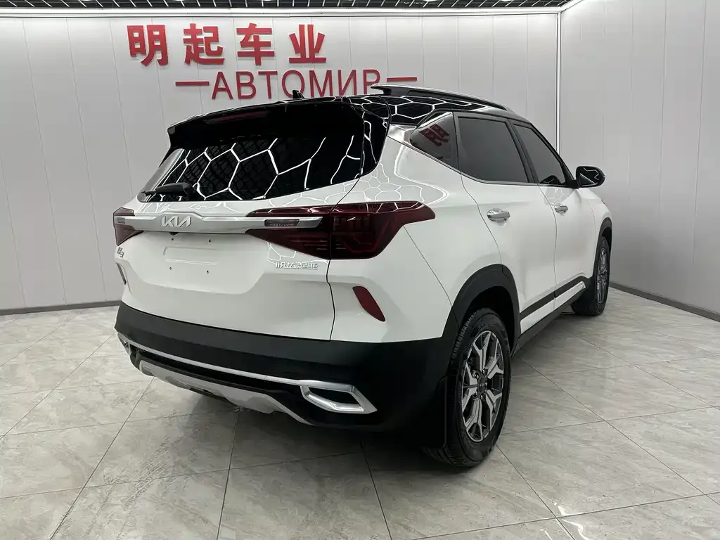 Kia KX3 2023 из CN, фото 2