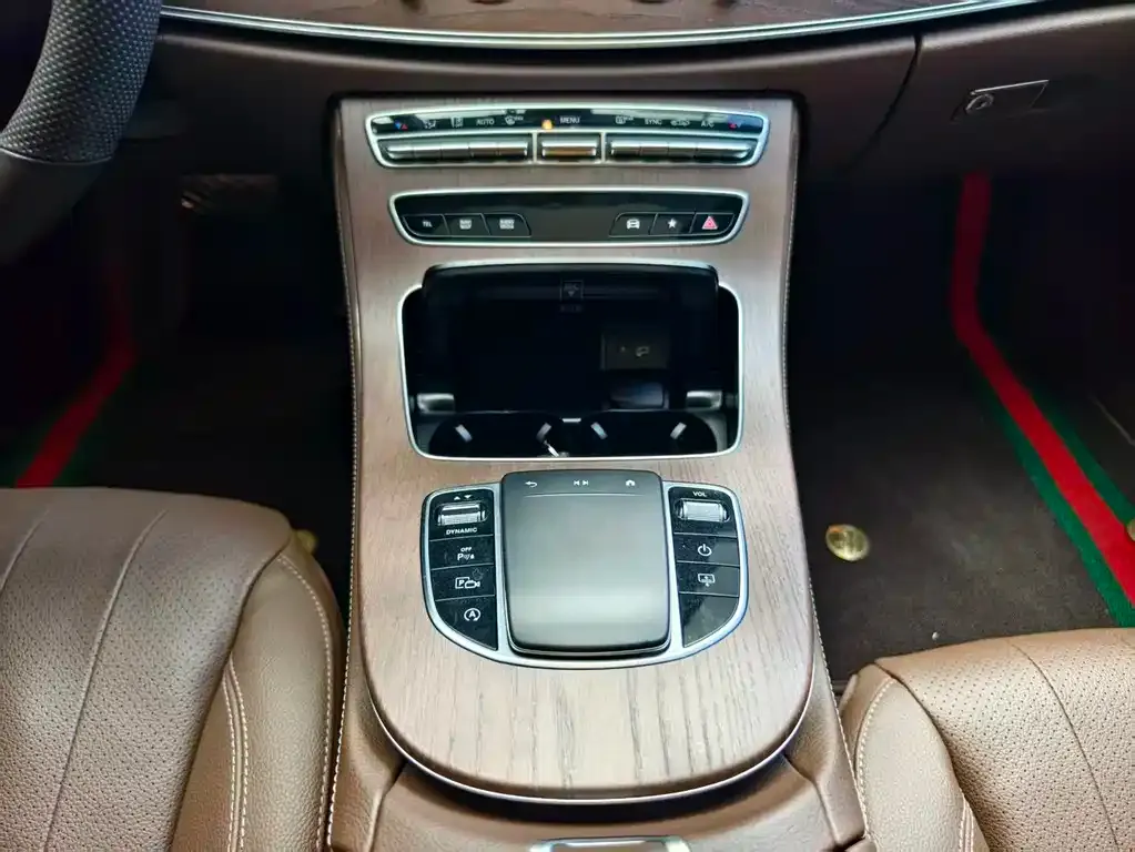 Mercedes-Benz E-Class 2023 из CN, фото 9