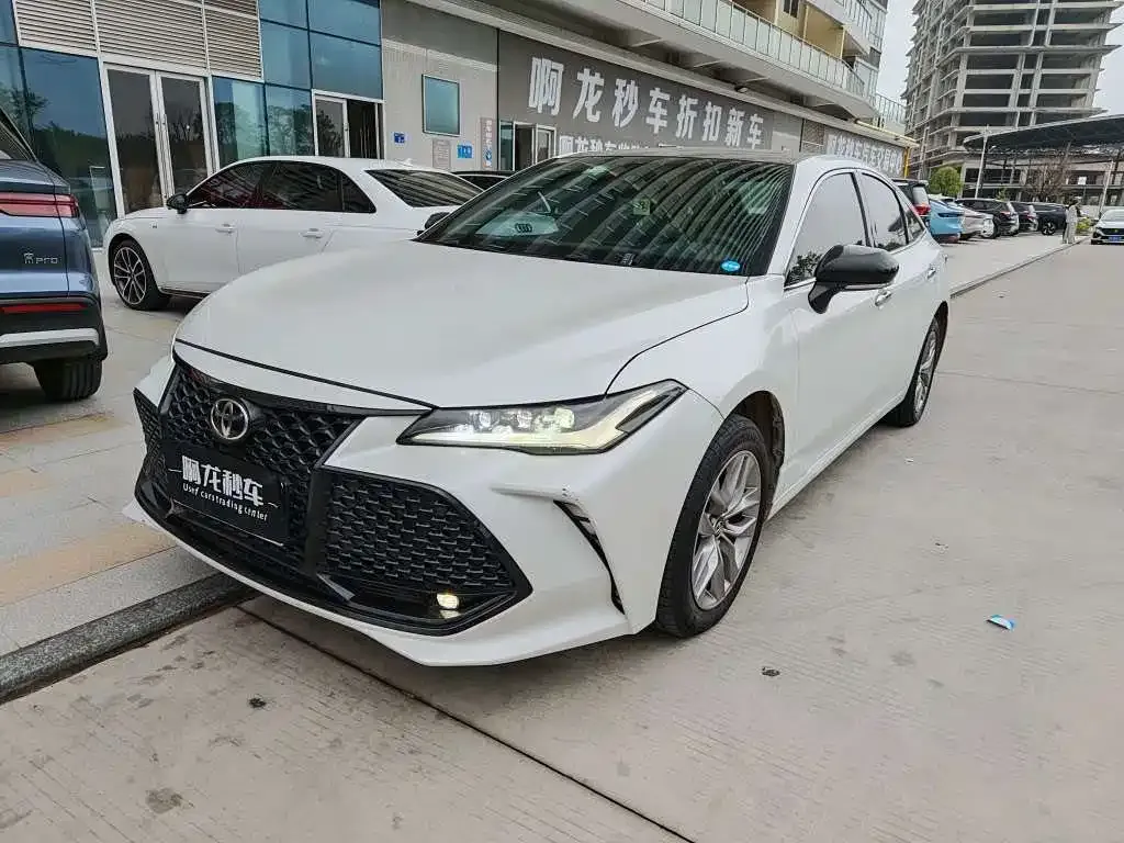Toyota Avalon 2022 из CN, фото 1