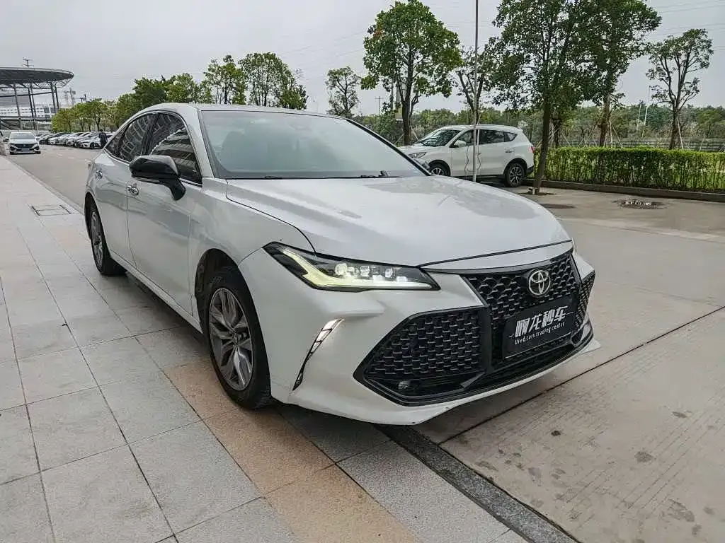 Toyota Avalon 2022 из CN, фото 3