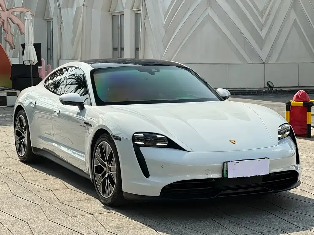 Porsche Taycan 2023 из CN, фото 9