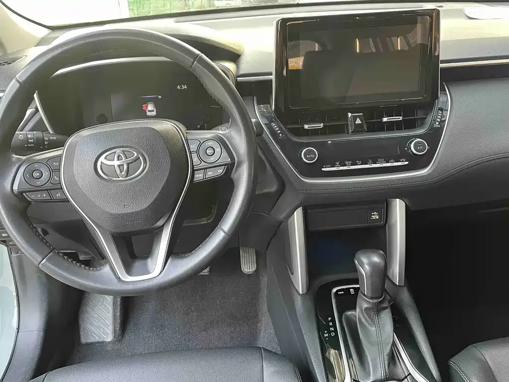 Toyota Corolla Cross 2022 из CN, фото 10