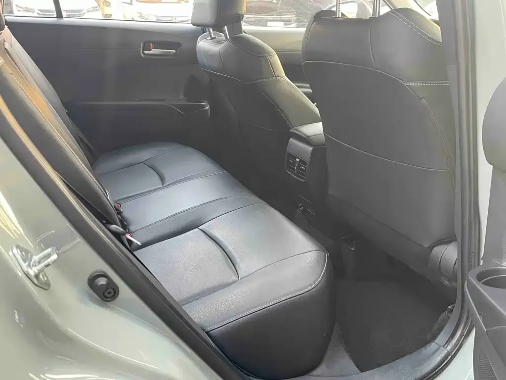 Toyota Corolla Cross 2022 из CN, фото 3