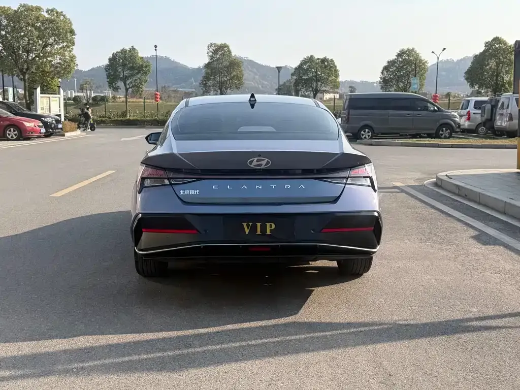 Hyundai Elantra 2025 из CN, фото 3
