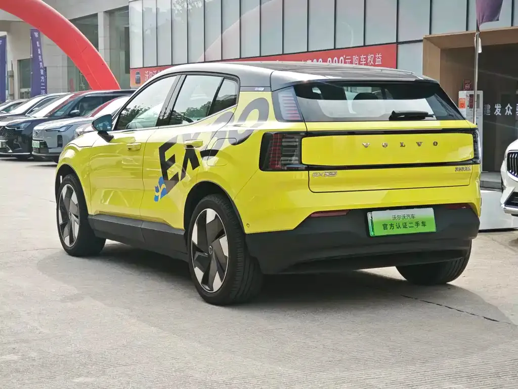 Volvo EX30 2024 из CN, фото 10