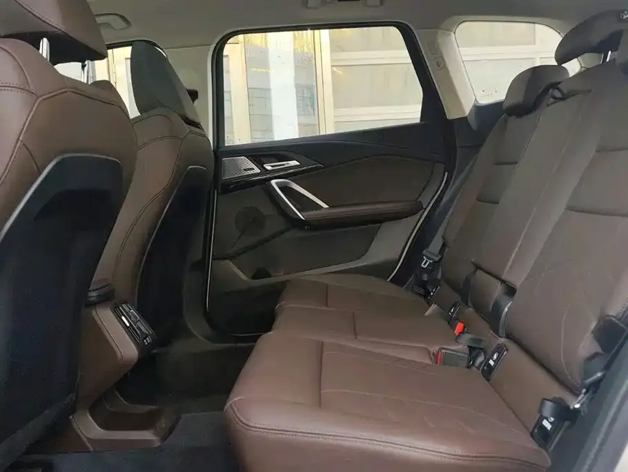 BMW X1 2025 из CN, фото 10