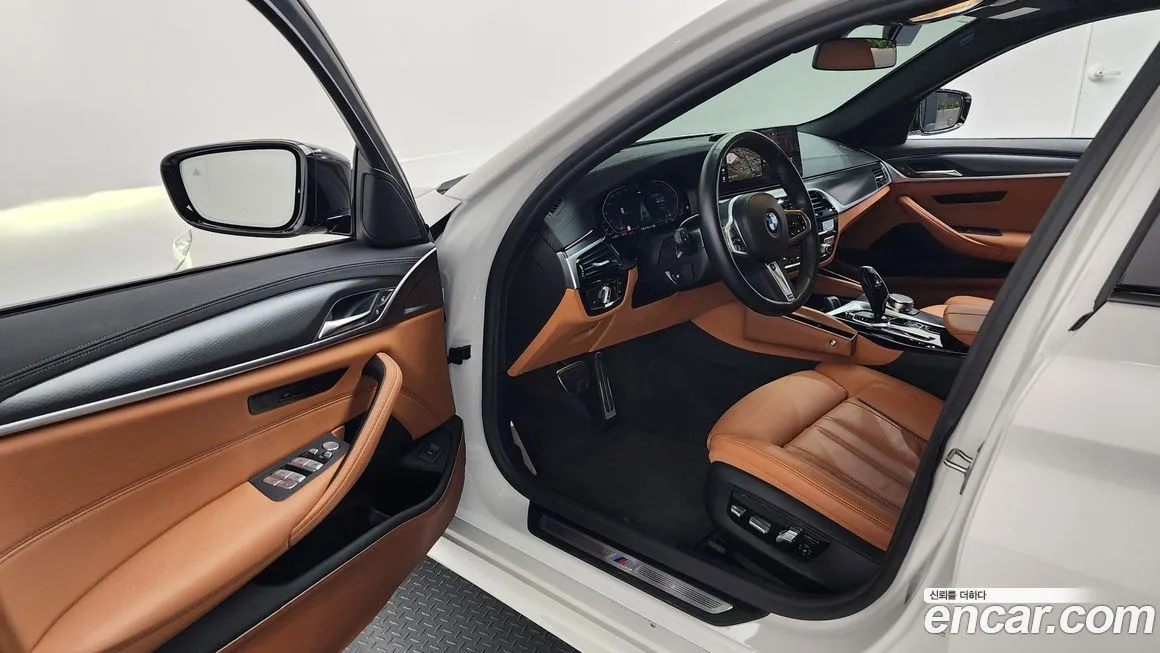 BMW 5-Series 2022 из KR, фото 2