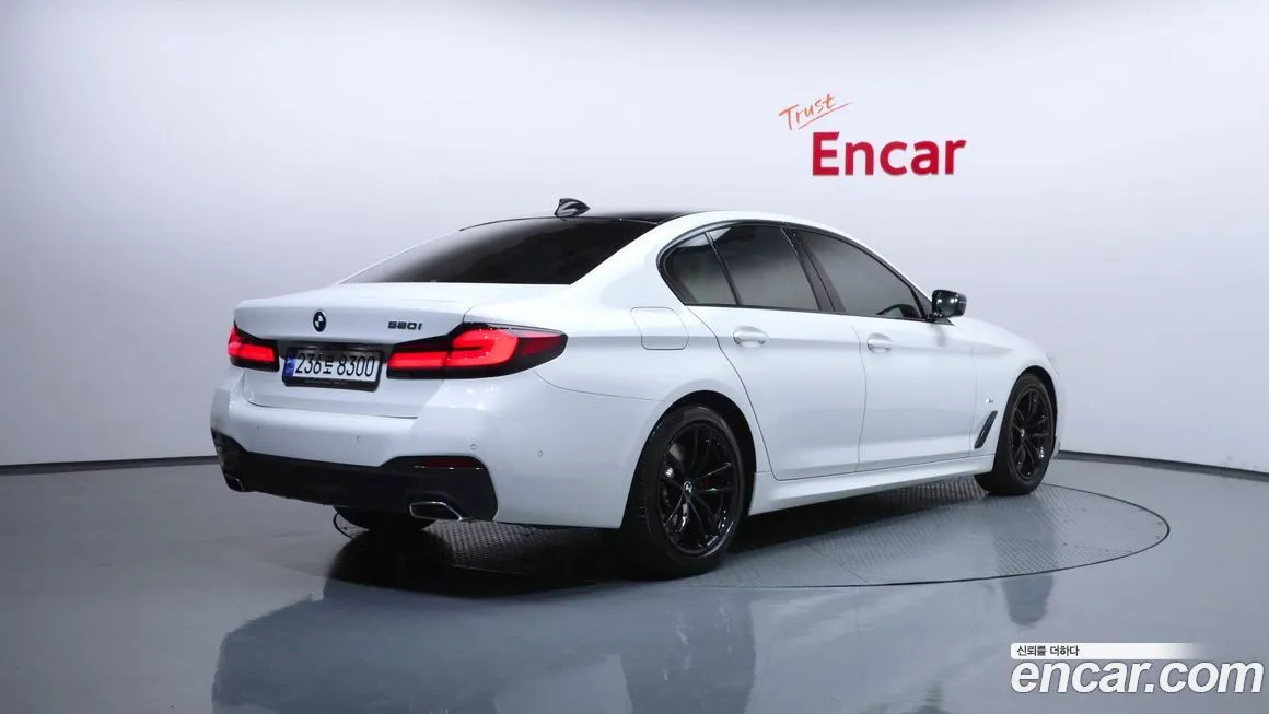 BMW 5-Series 2022 из KR, фото 9