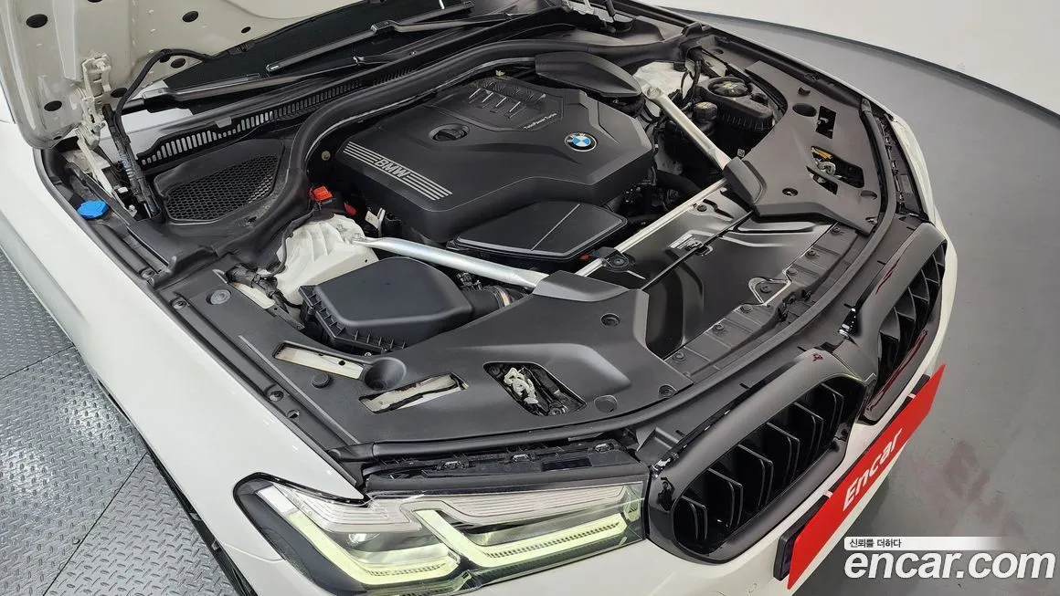 BMW 5-Series 2022 из KR, фото 3