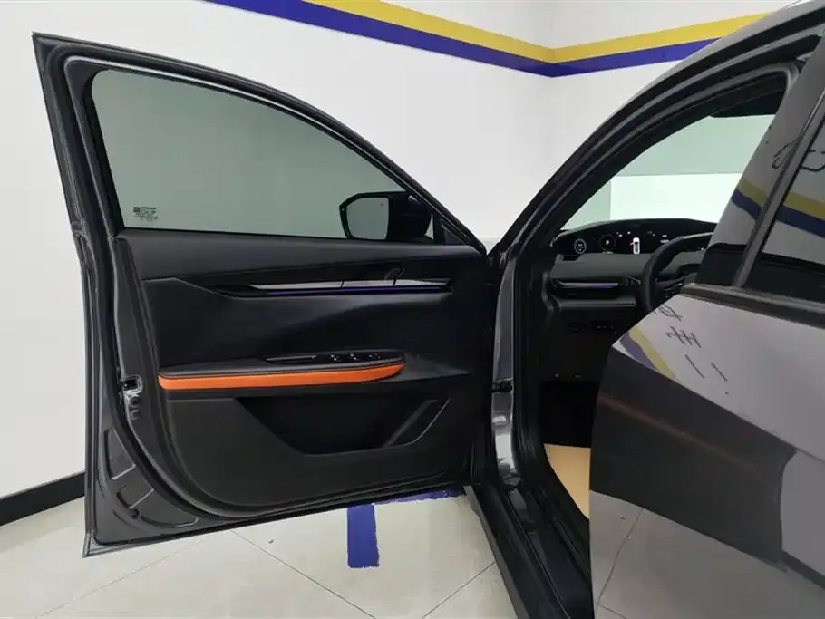 Changan UNI-V 2025 из CN, фото 3