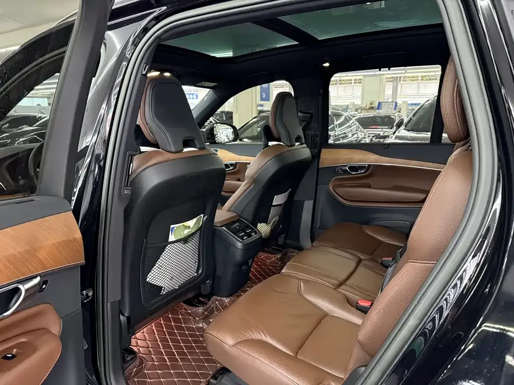 Volvo XC90 2022 из CN, фото 7
