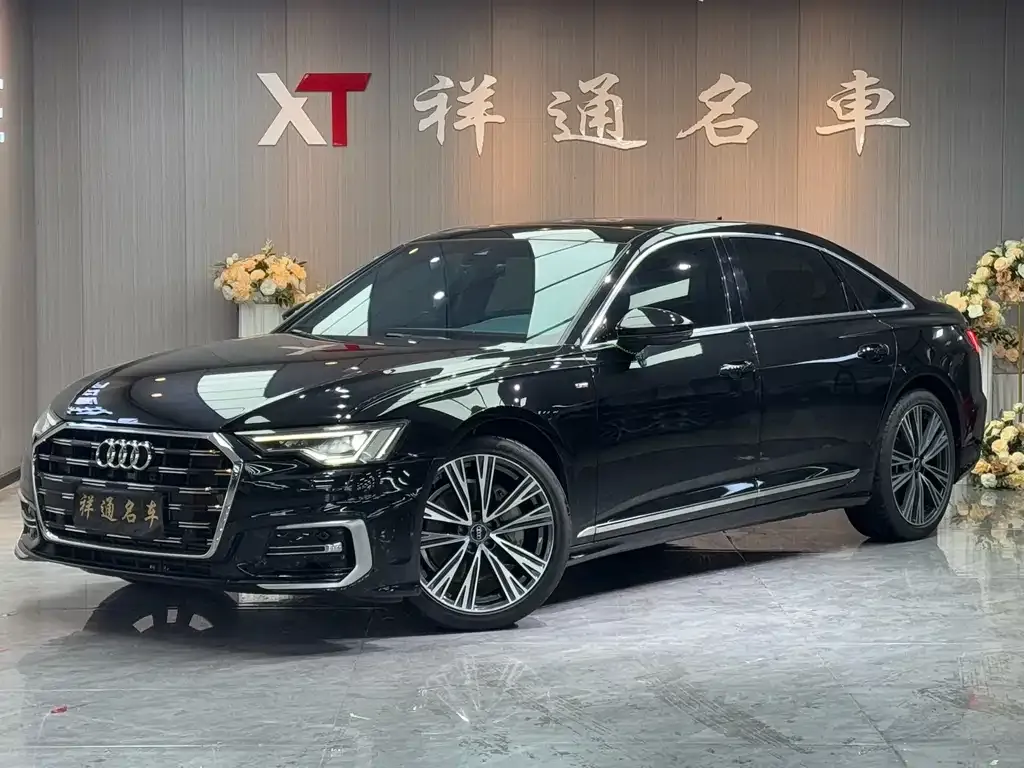 Audi A6L — фото 1