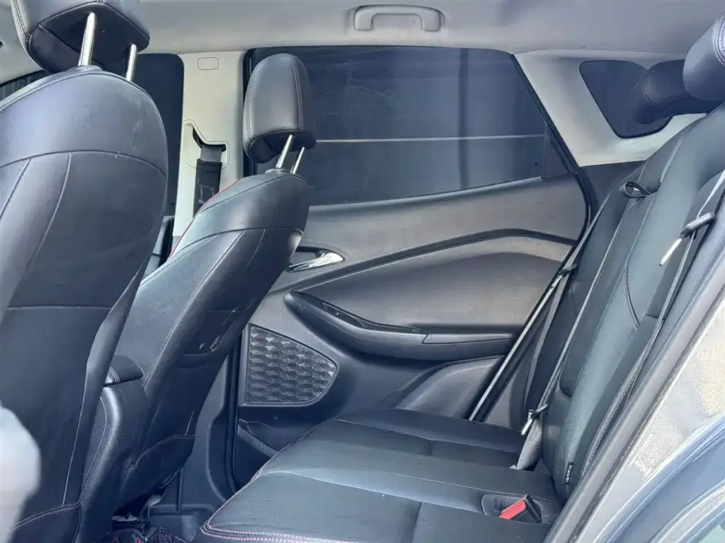 Chevrolet Trax 2021 из CN, фото 3