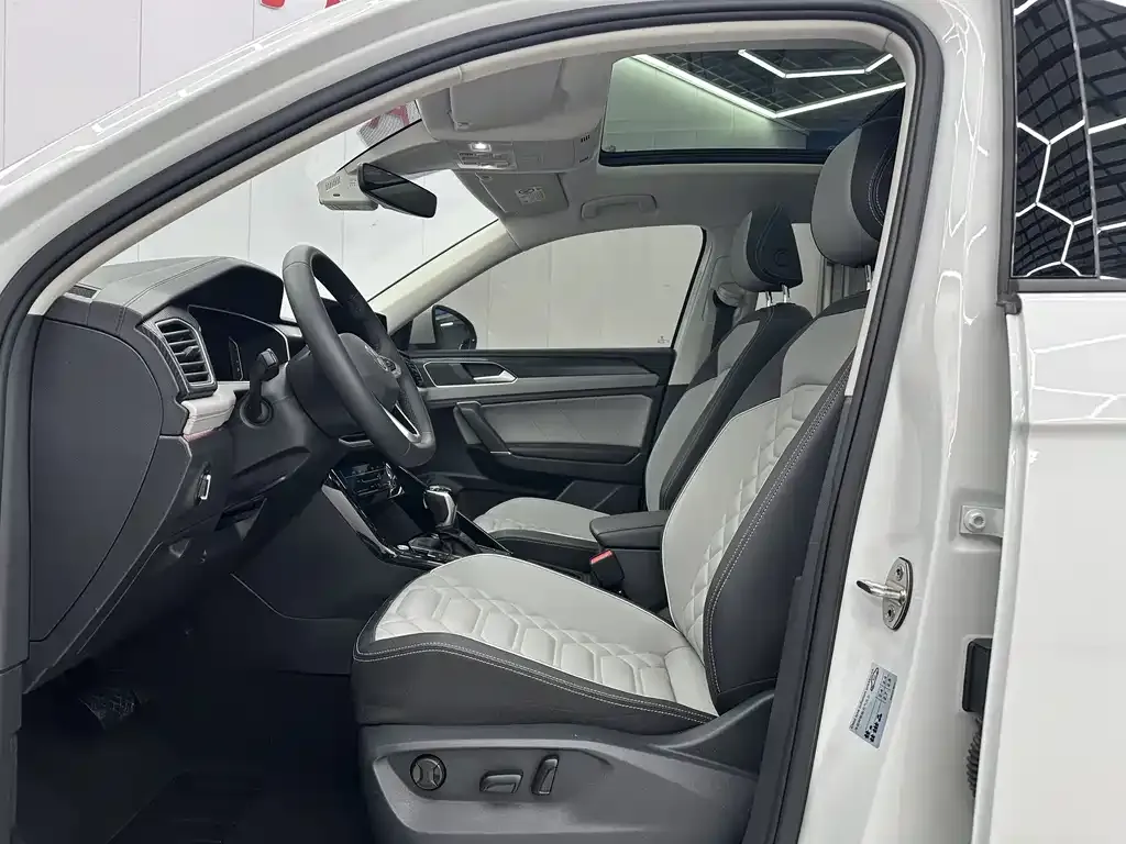 Volkswagen Tayron 2022 из CN, фото 8