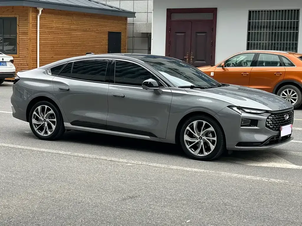 Ford Mondeo 2025 из CN, фото 8
