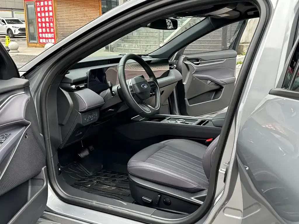 Ford Mondeo 2025 из CN, фото 6