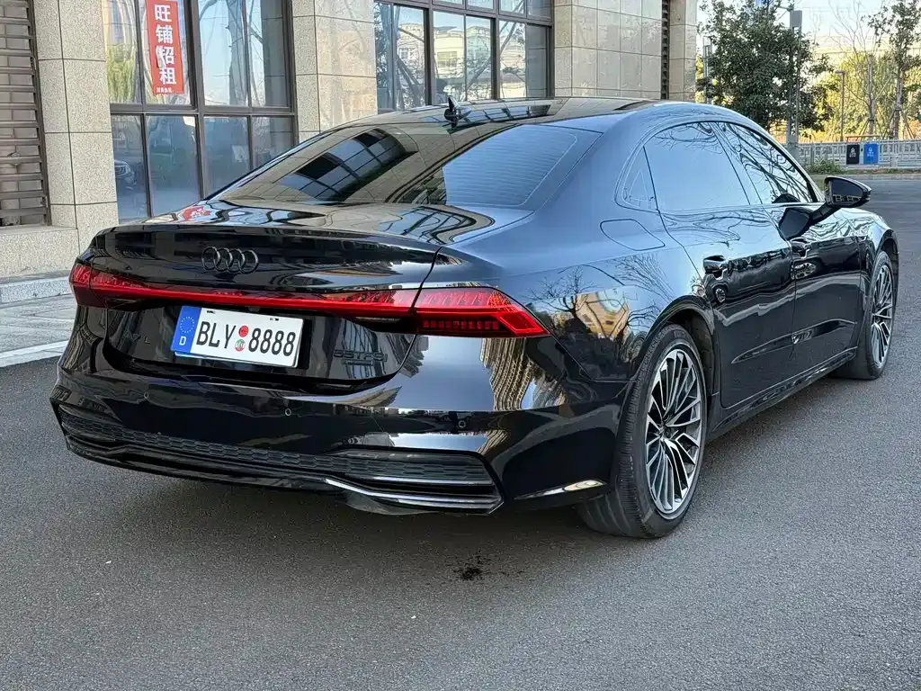 Audi A7L 2024 из CN, фото 7