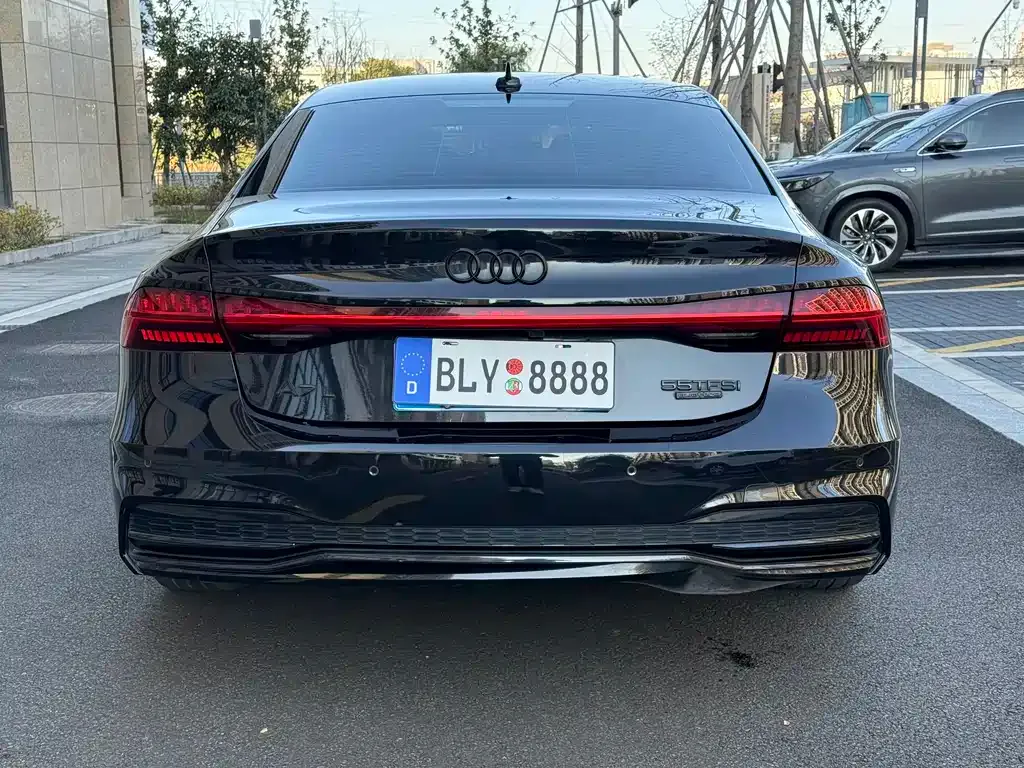 Audi A7L 2024 из CN, фото 3