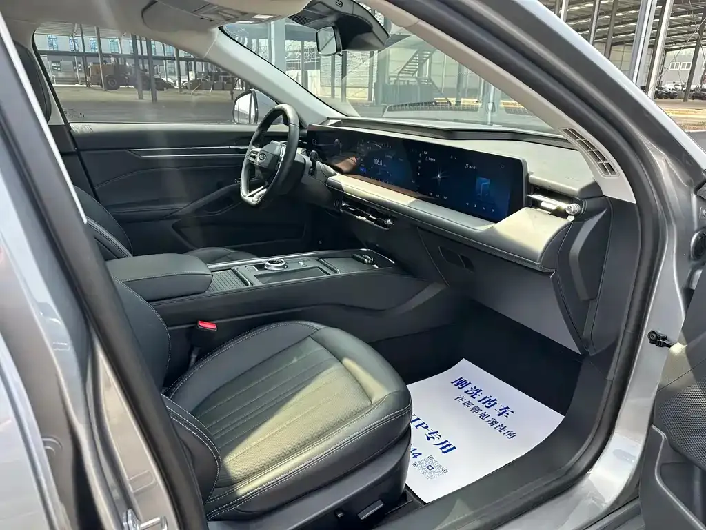 Ford Mondeo 2024 из CN, фото 8