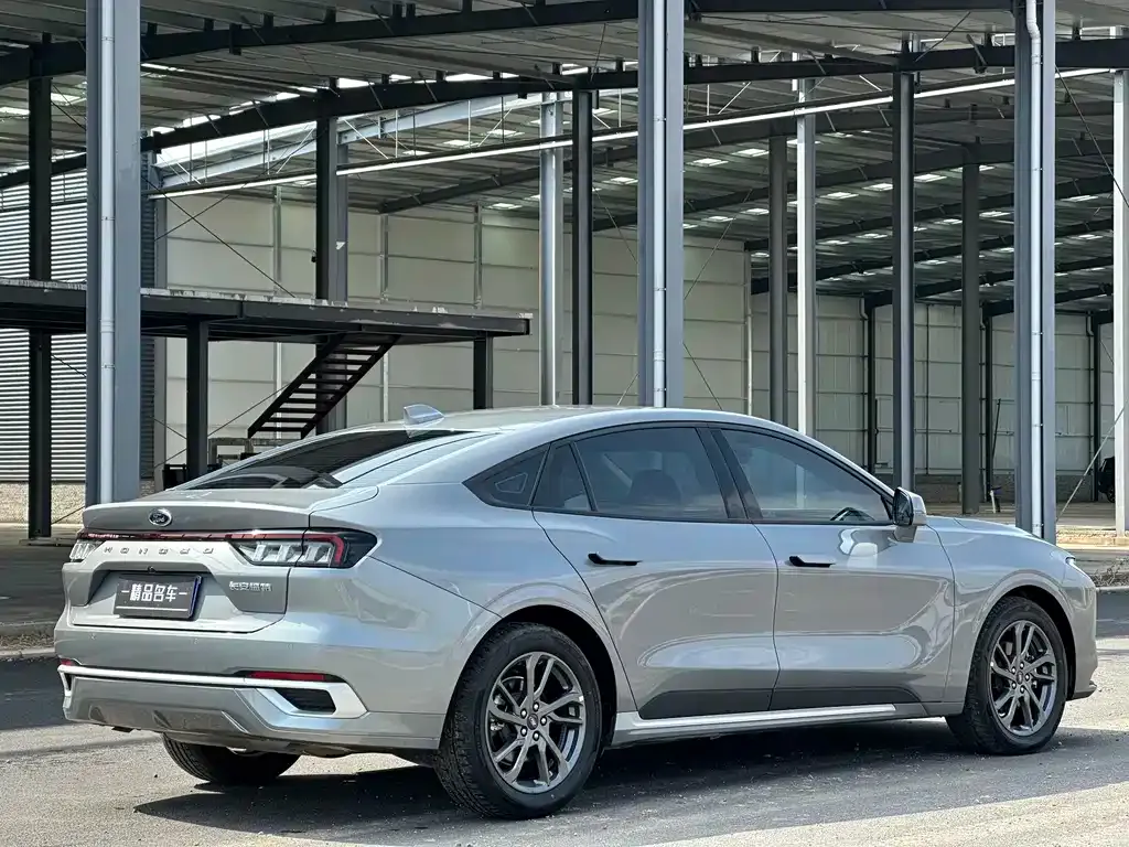 Ford Mondeo 2024 из CN, фото 9
