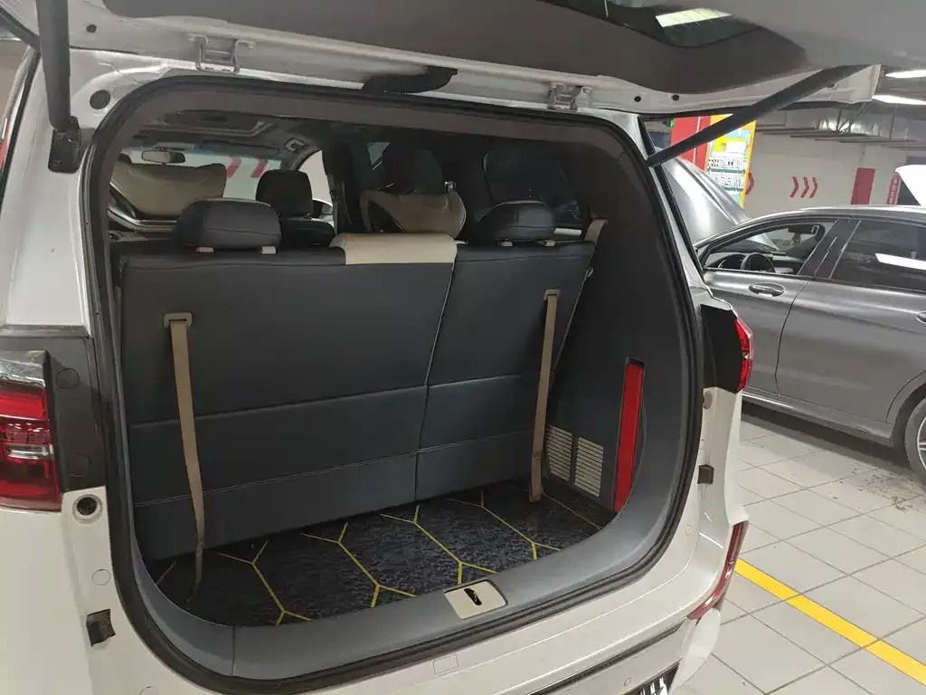Buick GL8 2021 из CN, фото 7