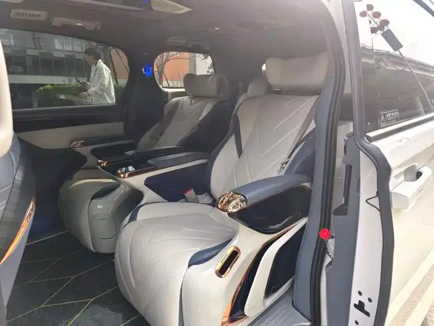 Buick GL8 2021 из CN, фото 5