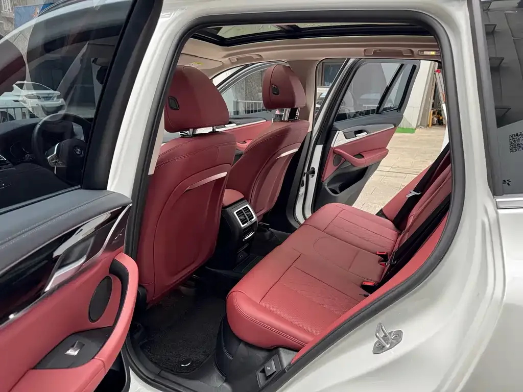 BMW X3 2024 из CN, фото 6