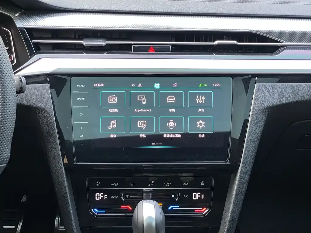 Volkswagen CC 2024 из CN, фото 3
