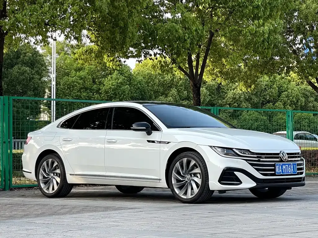Volkswagen CC 2024 из CN, фото 10