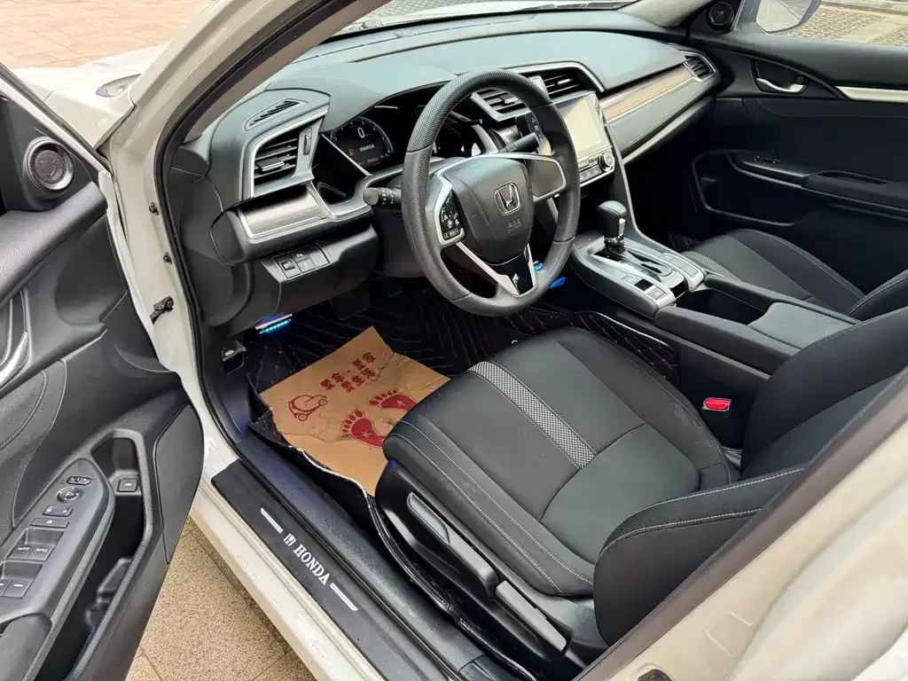 Honda Civic — фото 9