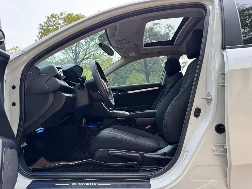 Honda Civic — фото 5