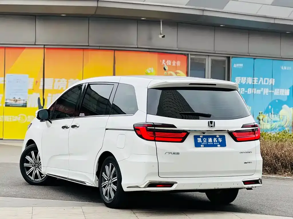 Honda Odyssey 2023 из CN, фото 5