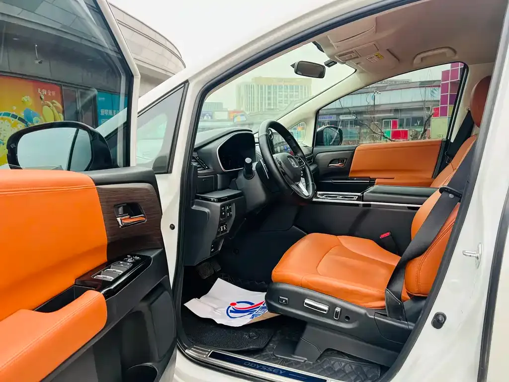 Honda Odyssey 2023 из CN, фото 2
