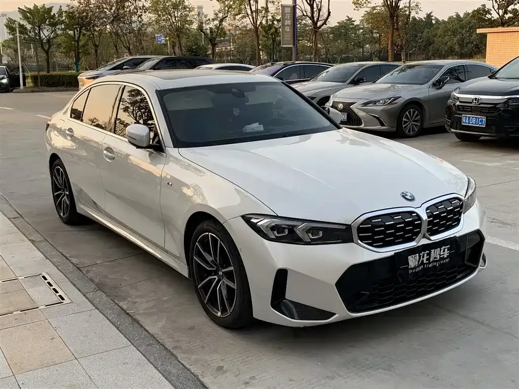 BMW 3 Series 2023 из CN, фото 4