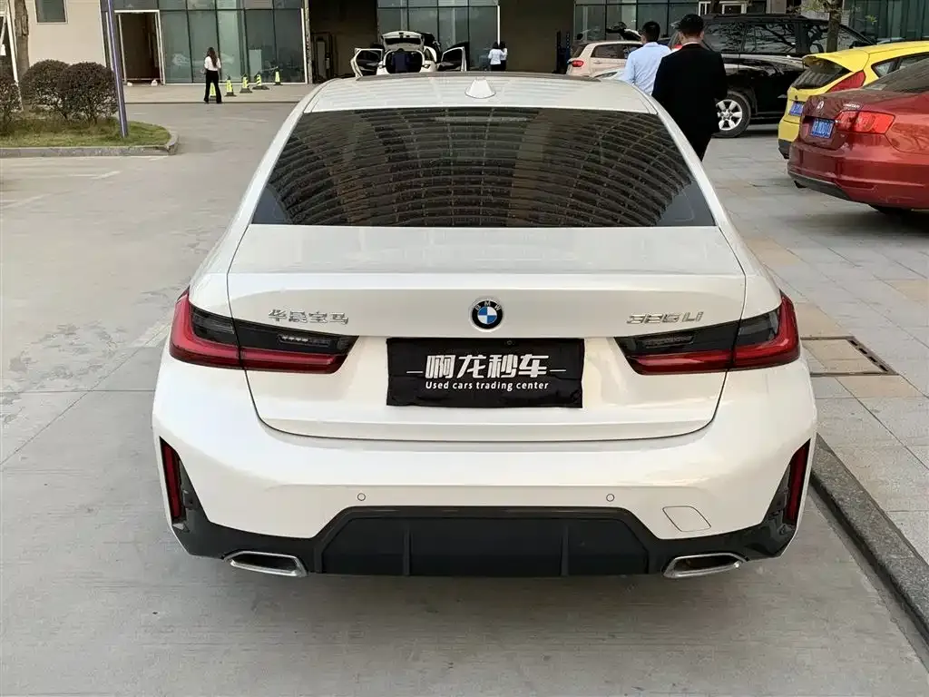 BMW 3 Series 2023 из CN, фото 3