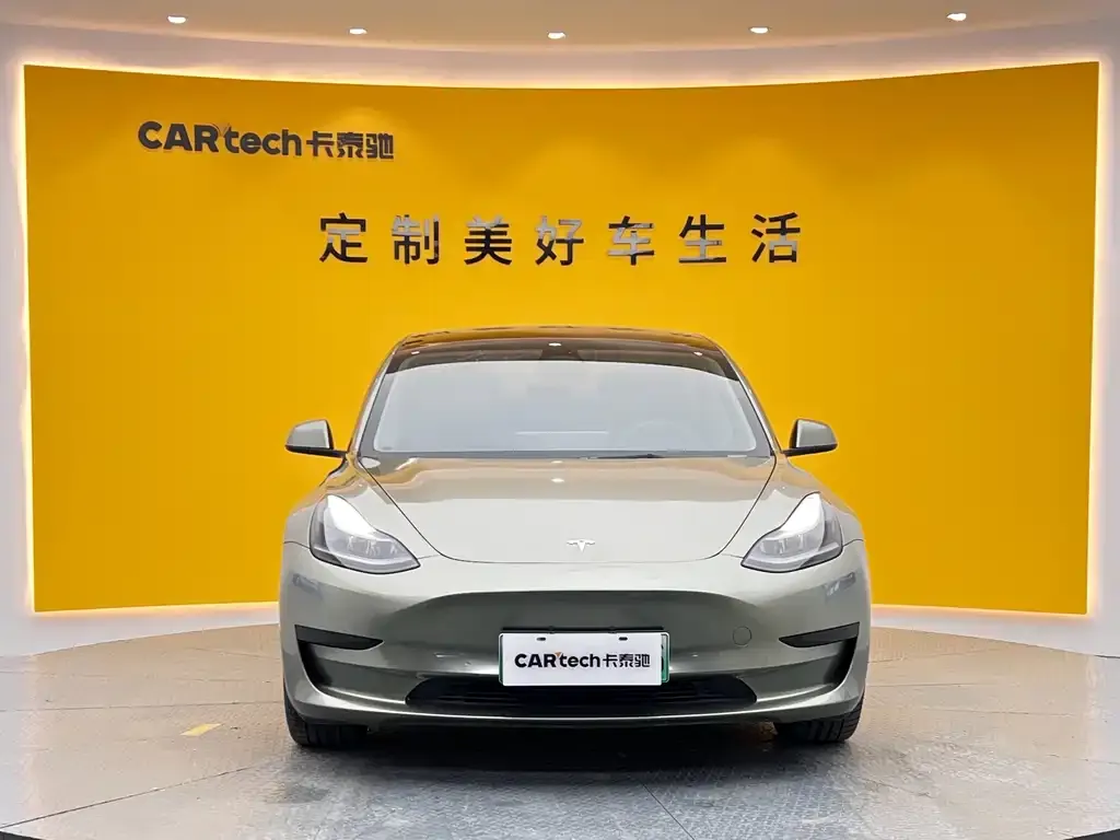 Tesla Model 3 — фото 4