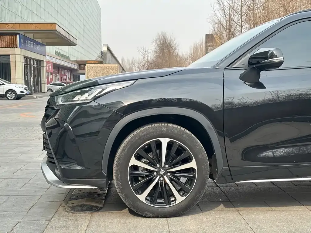 Toyota Crown Kluger 2022 из CN, фото 2