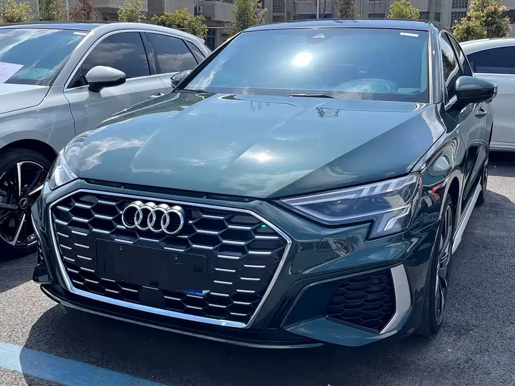 Audi A3 2022 из CN, фото 1