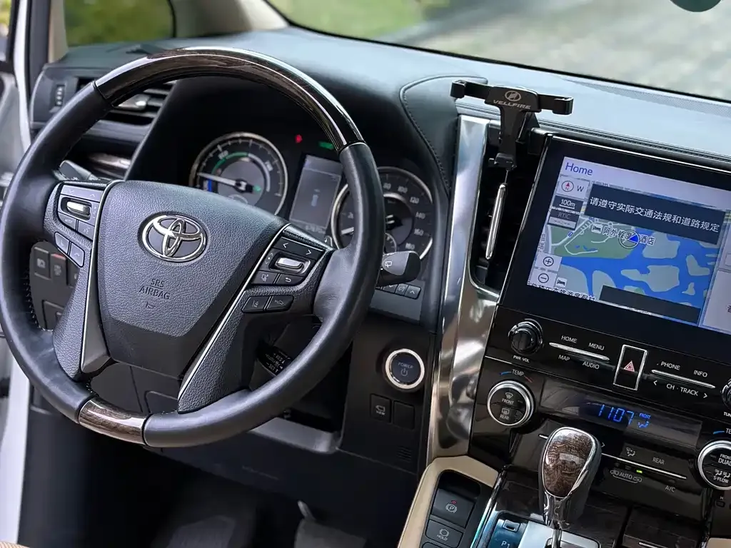 Toyota Vellfire 2023 из CN, фото 5