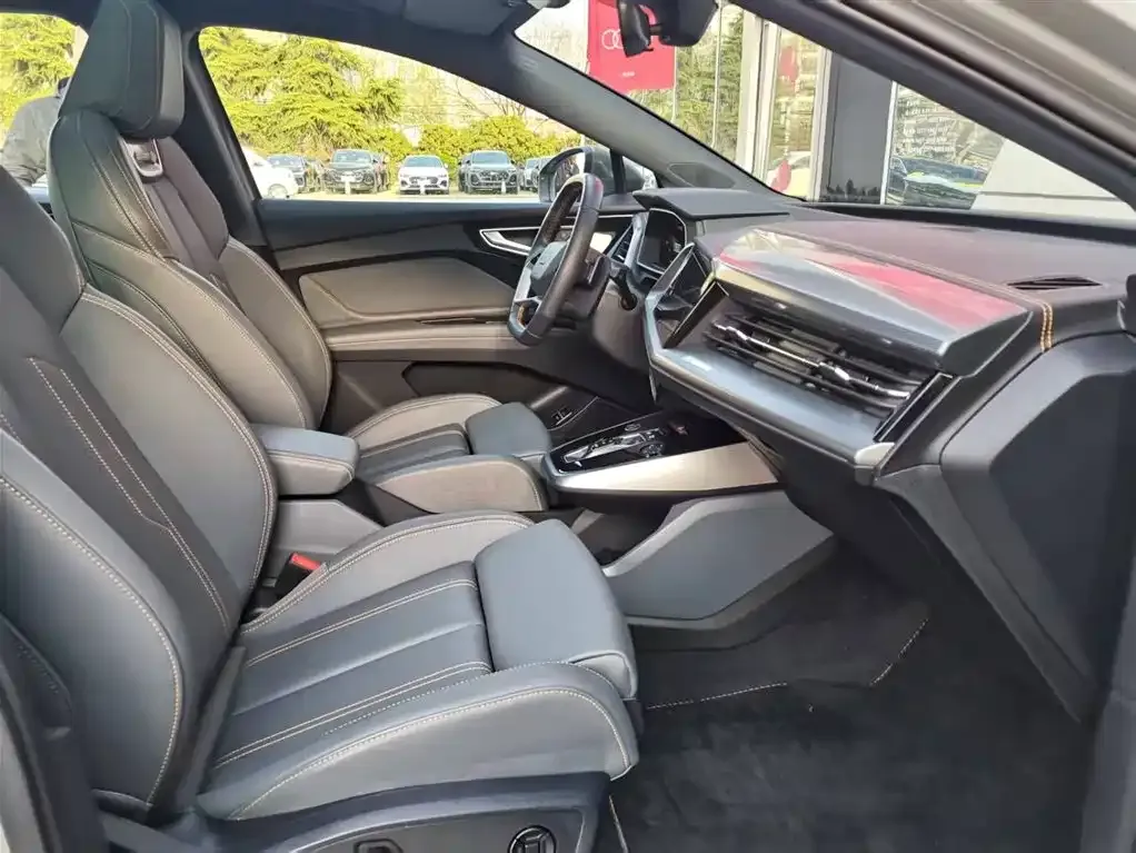 Audi Q4 e-tron 2024 из CN, фото 2