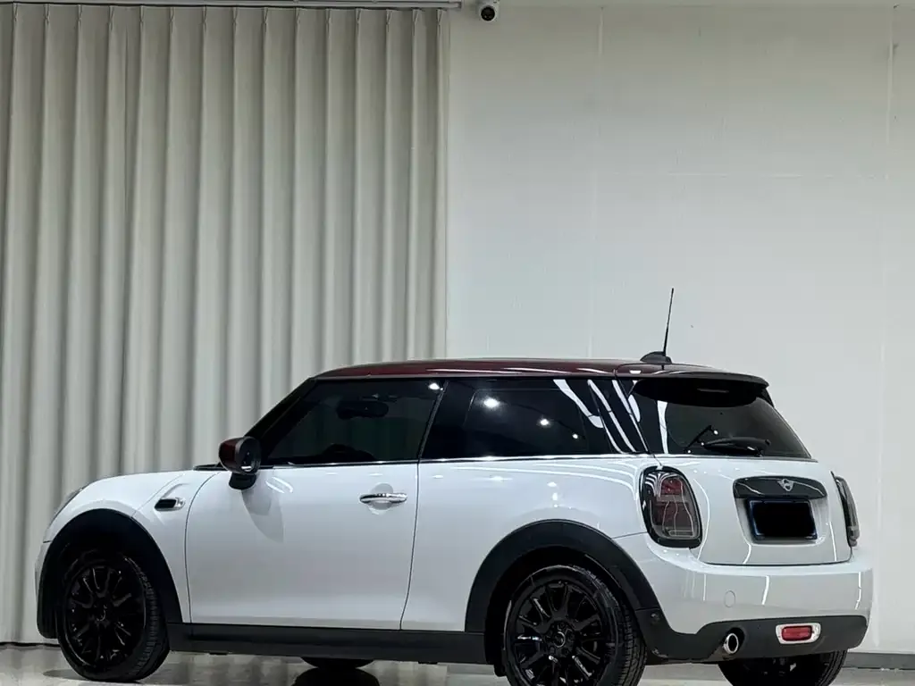 MINI Cooper (3-door) 2021 из CN, фото 3