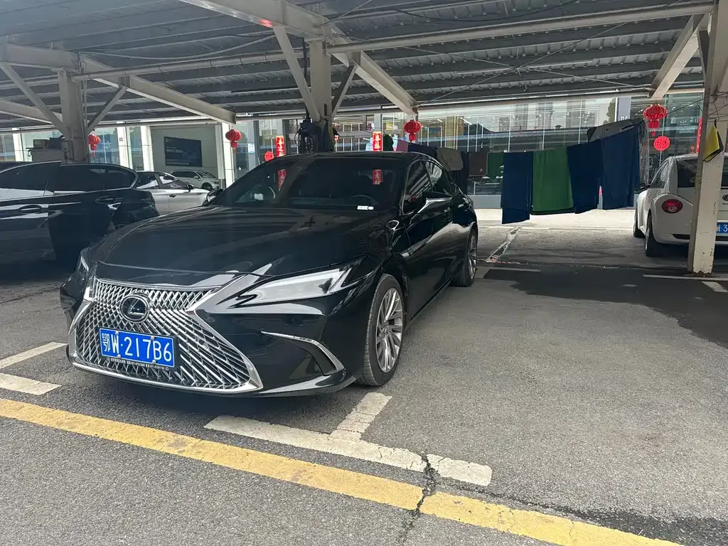 Lexus ES 2024 из CN, фото 1