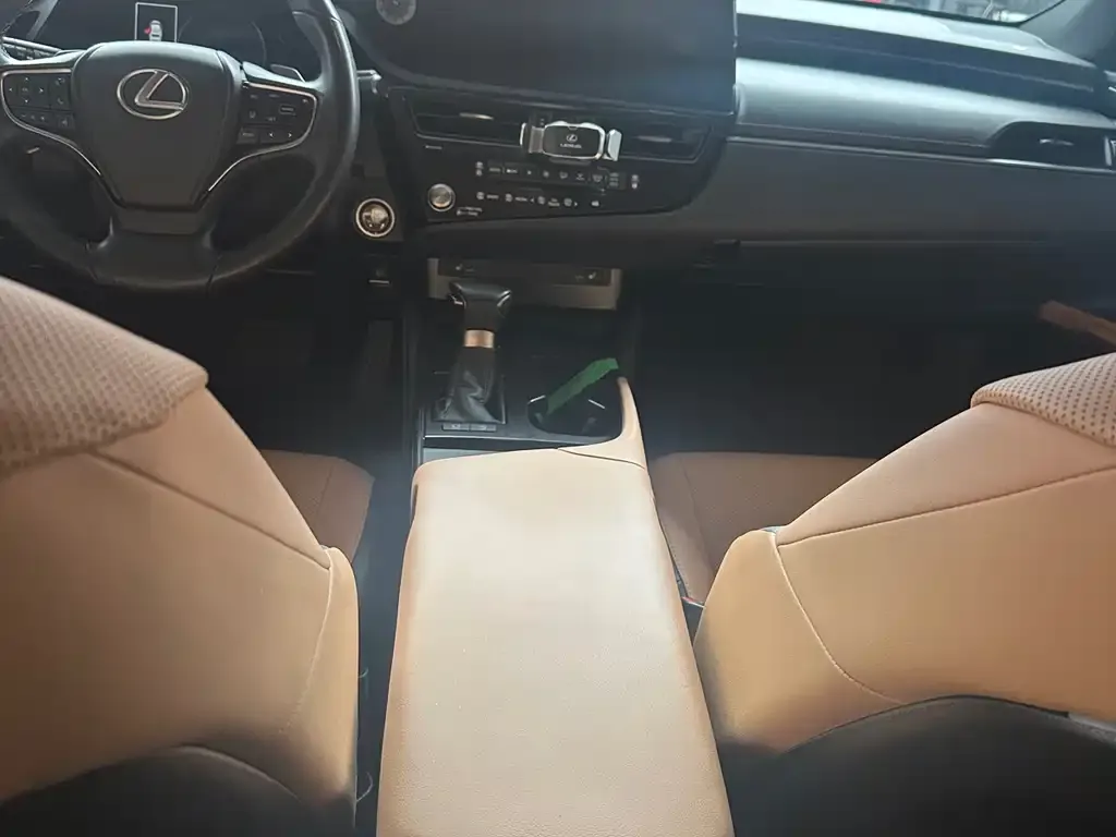 Lexus ES 2024 из CN, фото 2