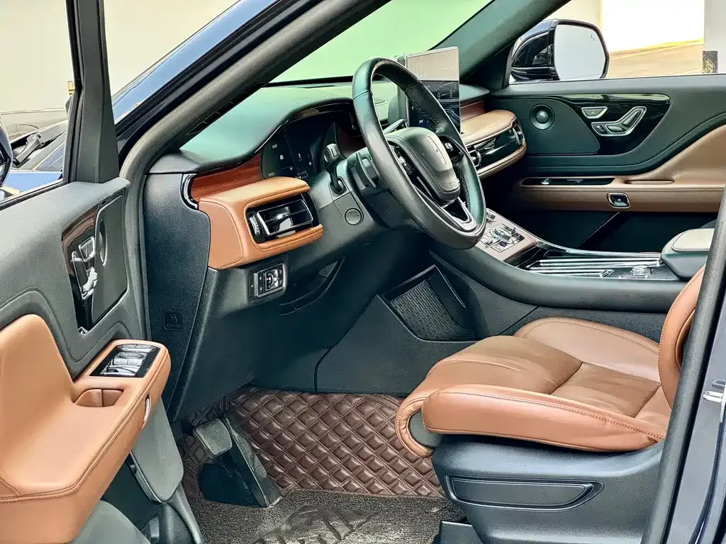 Lincoln Aviator 2021 из CN, фото 10